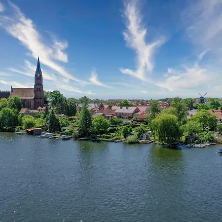 Lakeview - Penthouse Am Hafen Apartman *