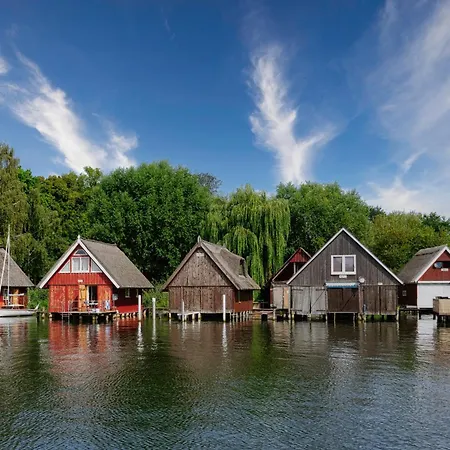 Lakeview - Penthouse Am Hafen Apartmán